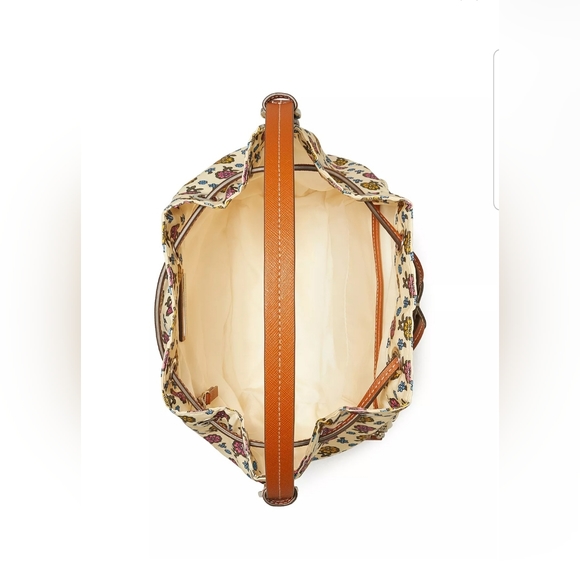 🎀NWT Tory Burch Virginia Printed Mini Bucket Bag.Color: Ivory Floral Daisy💖 - Picture 4 of 9